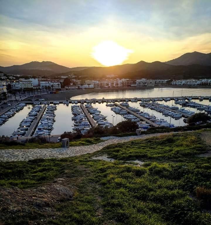 דירות Port De Llanca , La Miranda מראה חיצוני תמונה
